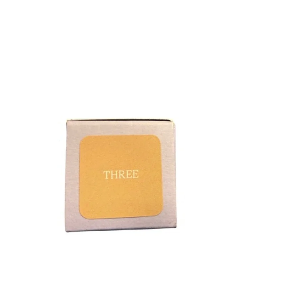 Saie Lightweight Tinted Moisturizer With Zinc SPF 35 Shade 3 Light To Medium NWT